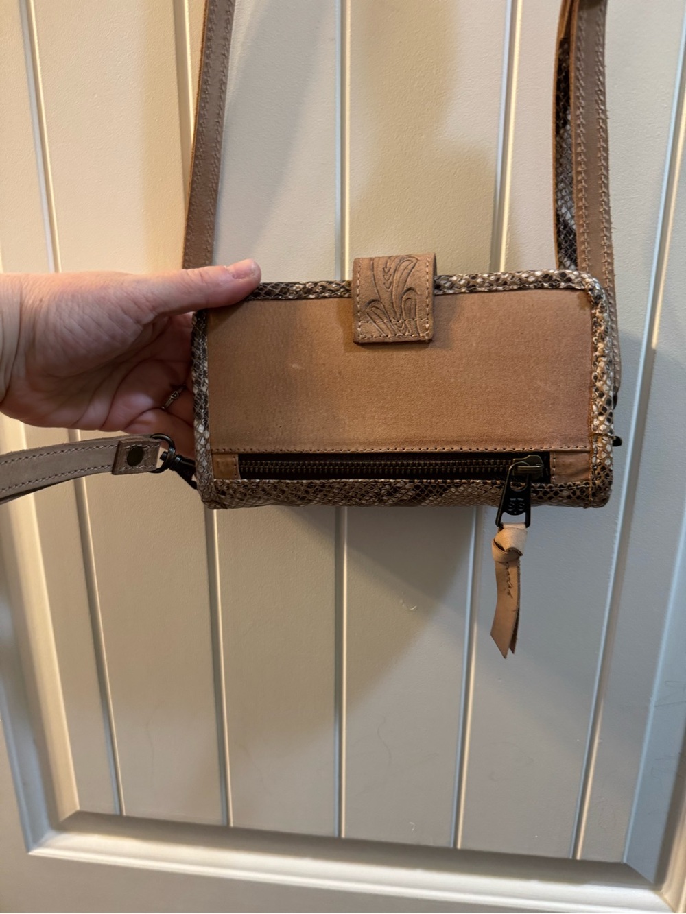 STS Ranchwear Steele python crossbody wristlet🐎 - Picture 4 of 6